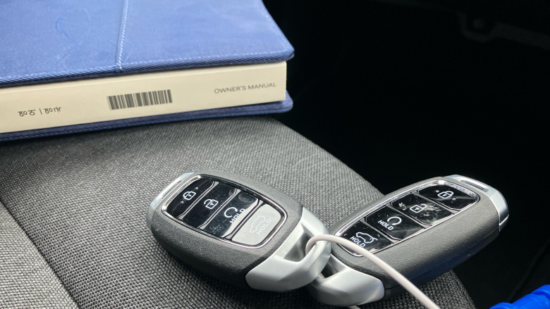 Hyundai INSTER 85kW 02 49kWh 5dr Auto Electric Hatchback